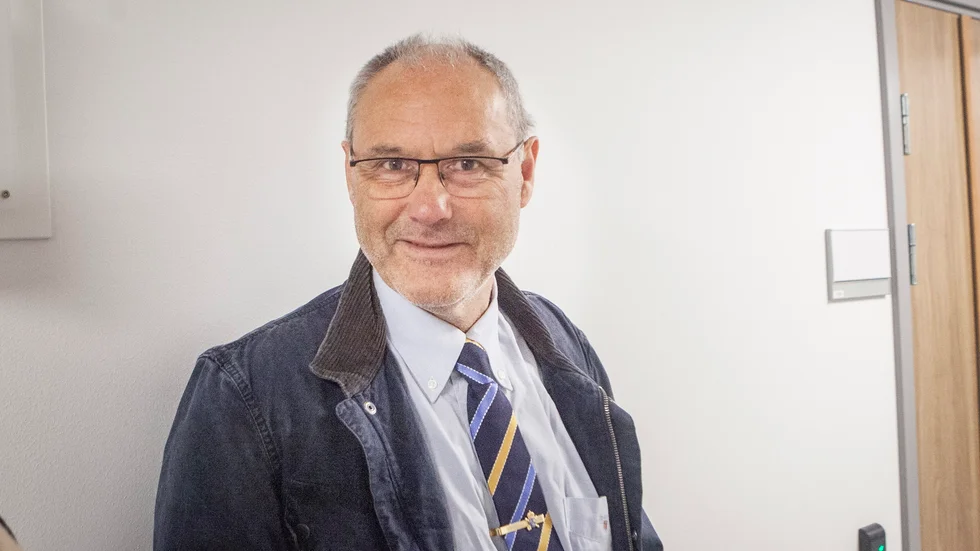 Rolf Öström (M), ordförande i socialnämnden, säger att han inte fått några signaler om stress från boendet.