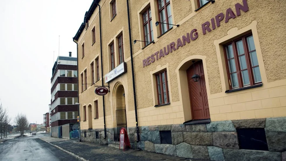 Till salu. Kommunen tömmer Ripan för att kunna sälja huset.