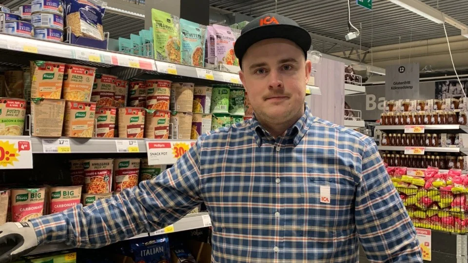 Alexander Björk är butikschef på Ica Kvantum i Skellefteå. Arkivbild.