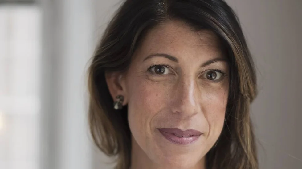 Jessica Bab Bonde låter överlevarna själva föra ordet i sin bok "Vi kommer snart hem igen".