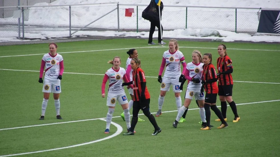 Genrep. Uppsala Fotboll möter Täby FK i försäsongens sista träningsmatch.