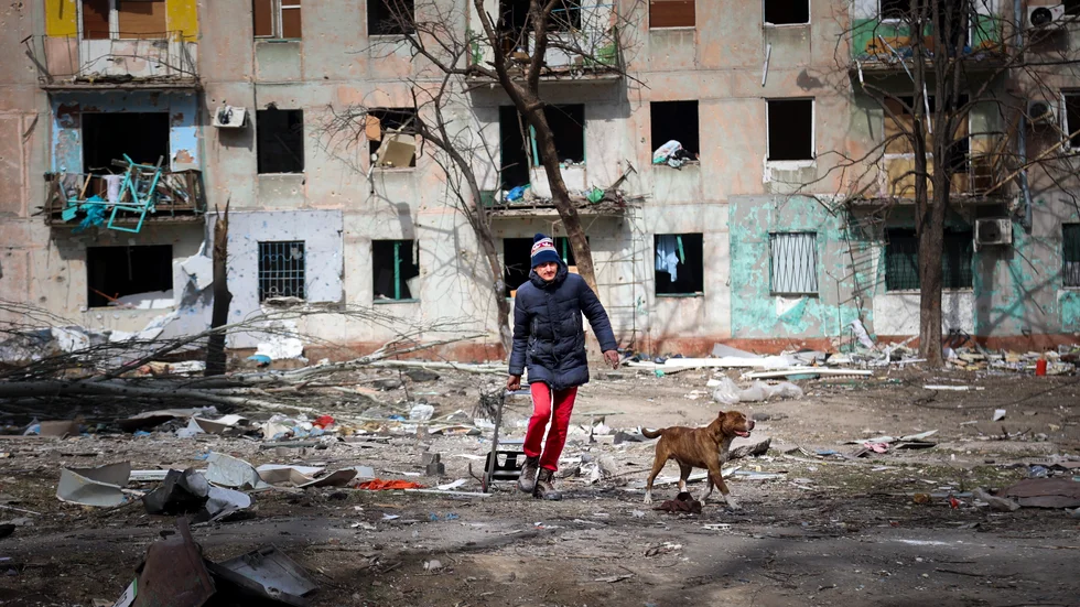 Mariupol Ukraina en dag i mars 2022.