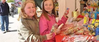 Blåsig vårmarknad i Tierp