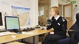 Meteorologen Annika Schröder sitter i Enköping och gör väderprognoser åt den svenska insatsstyrkan i Somalia.