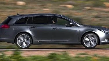 Två varianter av Opel Insignia finns redan i Sverige - en sedan och en så kallad halvkombi.