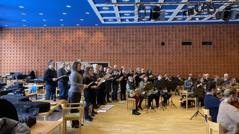 Luleå orkesteförenings symfoniorkester har fått med sig Luleå kammarkör på en konsert med musik från tv- och dataspel.