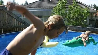 Edwin Heed badar i Alsike.