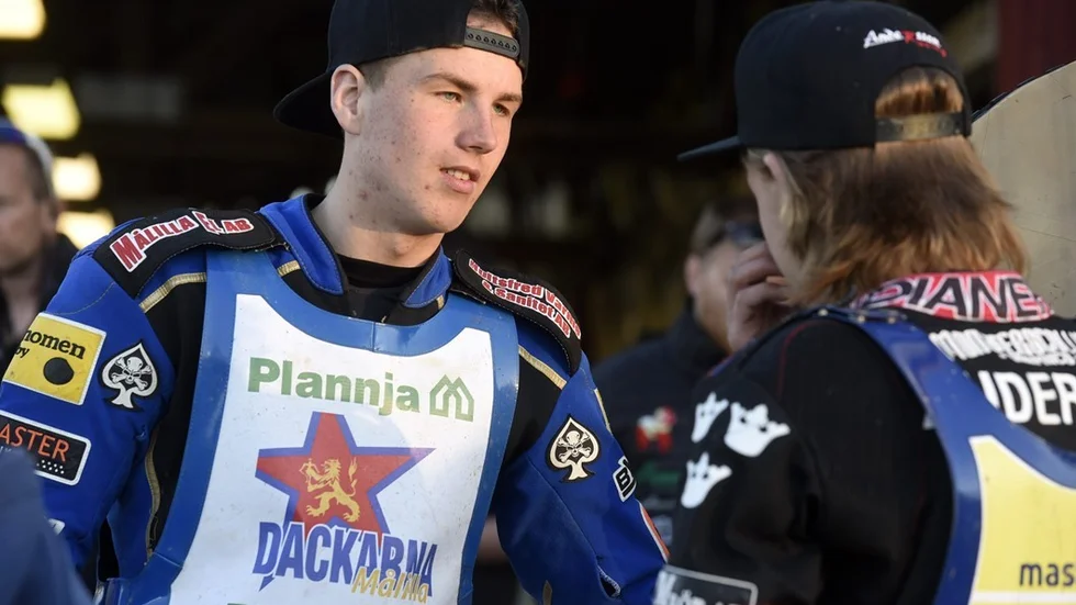 Joel Kling ska köra både SM- och JSM-final i Avesta och här är kompletta startlistor i de tre klasserna.