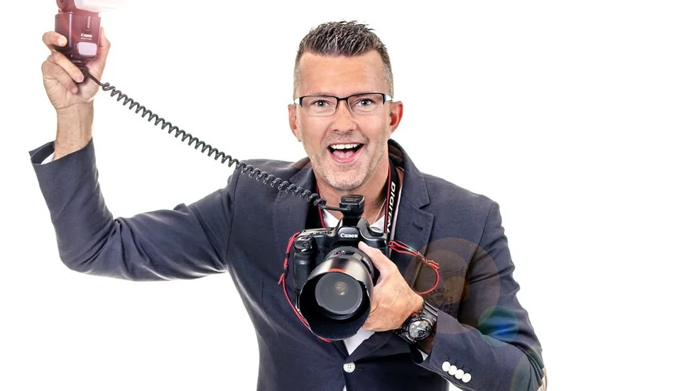 Patrik Ekenblom gillar att ta bilder.