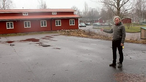 Förskolan behöver marken. Staffan Samuelssons expansionsplaner kan gå i stöpet på grund av utbyggnationen av förskolan på området.