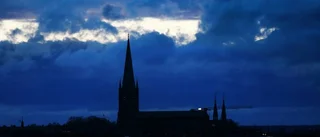 Kyrkan försvarar utlandsresor