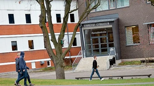 Har läxa att göra. Vimmerby gymnasiums fyra enheter krävs på åtgärder på hela 17 punkter av Skolinspektionen. Den 12 juni ska huvudmannen redovisa sina vidtagna åtgärder.