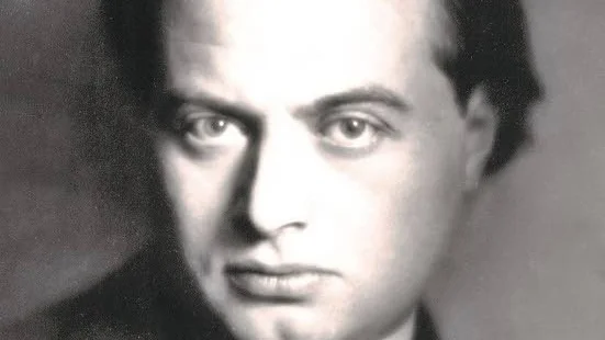 Franz Werfel (1890–1945) föddes i Prag och var samtida och vän med Franz Kafka och Martin Büber samt flera andra tysk-judiska intellektuella