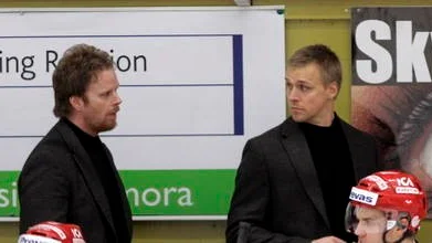 ishockey Mora - Almtuna, tränare Jonas Rönnqvist och Bert Robertsson