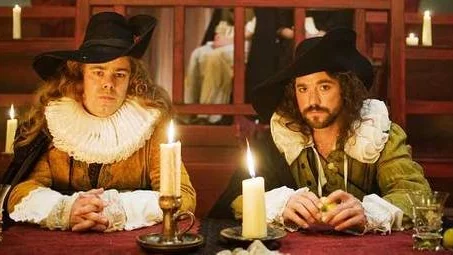 Emily Holmes spelar Rembrandst hushållerska Hendrijcke i både Rembrandts anklagelser och Nattvakten.