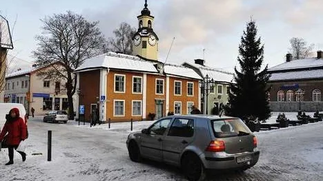 Rådhustorget skulle kunna bli platsen för ett systembolag i Östhammar - om kommunalrådet Jacob Spangenberg får  som han vill.