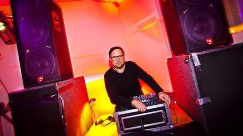Bosse Lundqvist är en av arrangörerna av juldagsklubben Love Shack på V-dala.