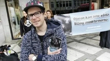 Rikard Friberg från Djurrättsalliansen var en av dem som protesterade mot minkfarmarna.