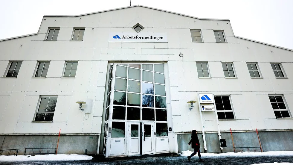 Blivande skola. Arbetsförmedlingens lokaler i Södra hamn kan byggas om till skola, om kommunen godkänner en planändring. Knäckfrågorna handlar om barnens skolgård och trafikbuller.