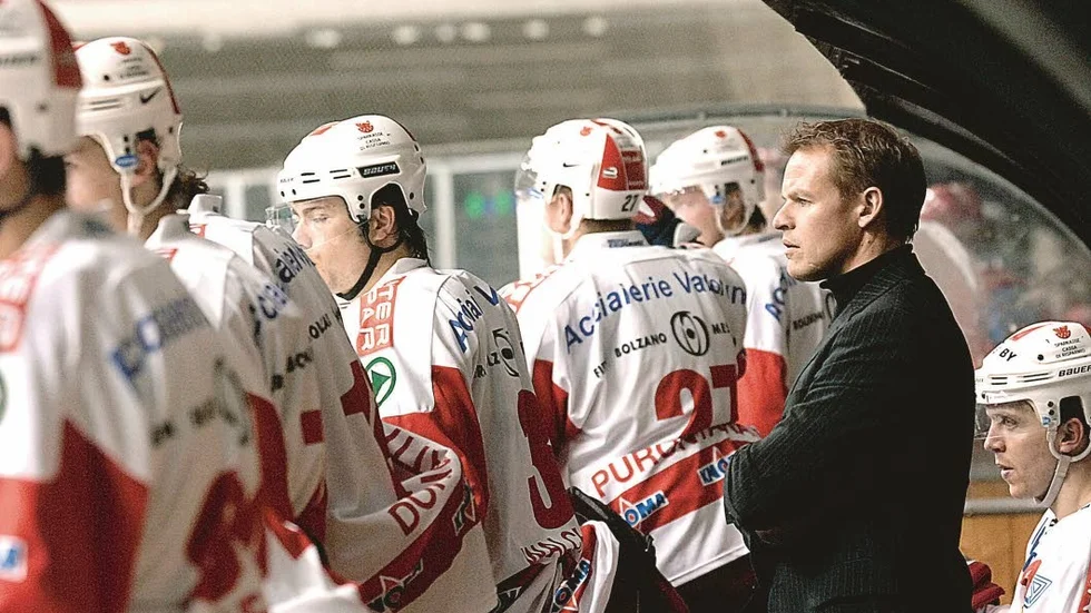 Johan Strömwall har erfarenhet som både spelare och tränare på hög nivå.