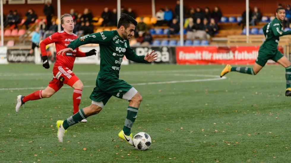 Bodens BK-mittfältaren Arish Nouri väntas presenteras som IFK Luleå-spelare under måndagen.