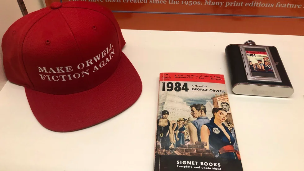 Dagens Ryssland bär onekligen likheter med handlingen i Geroge Orwells klassiska dystopi "1984". Att kalla krig för krig är förenat med stora personliga risker. (Arkivbild)