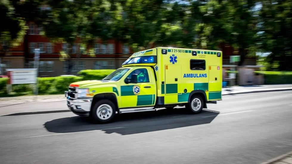 Utryckning med ambulans.