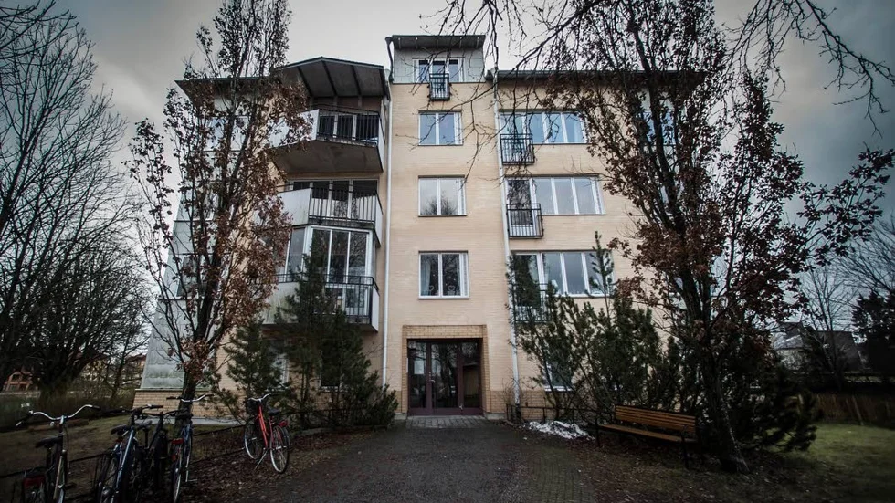 Hyresgäst är inte samma sak som kund, skriver Gudrun Utas, som bor i det hus som Uppsalahem usrpungligen byggde för allergiker.