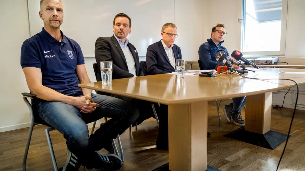 Ove Sjöblom under presskonferensen.