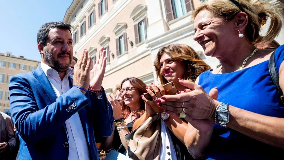Matteo Salvini vill slippa ta ansvar för sin politik.