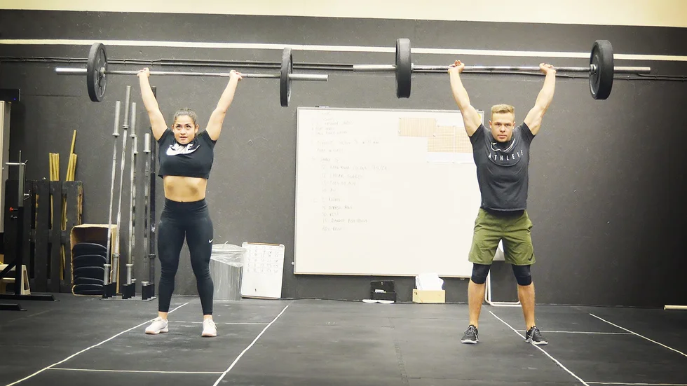 Luisa Pozuelos och Simon Bäckström från Skellefteå Crossfit är klara för The European Championships. 