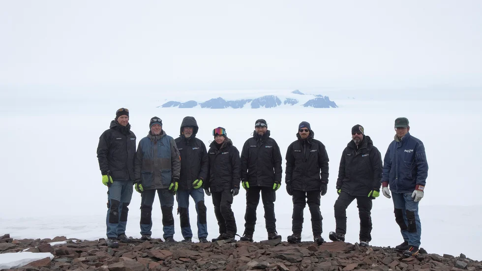 Nyårshälsning från expeditionen SWEARP 2021/22.