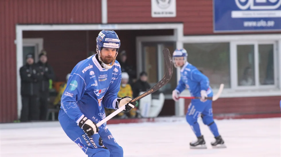 Comebackande Johan Thorsson hade två träningar i kroppen inför matchen mot Broberg/Söderhamn. Och tränare Mattias Sjöholm var nöjd med liberons insats. 