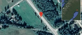 Stopp på väg 99 på grund av singelolycka med en personbil