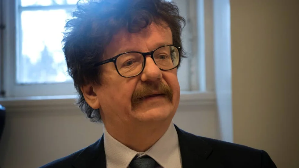 


Lars Stjernkvist välkomnar debatt och diskussion utifrån en gemensam målsättning. 




