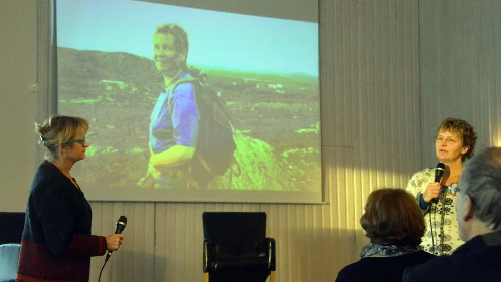 Maria Söderberg, initiativtagare till seminariet diskuterade framtid med kommunalrådet Britta Flinkfeldt Jansson. Foto: Bertil Sundkvist