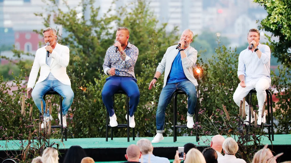 28 maj gör Arvingarna en konsert i Finspång. Arrangören Kulturhuset hoppas på utsålt, vilket innebär 1 500 personer. 