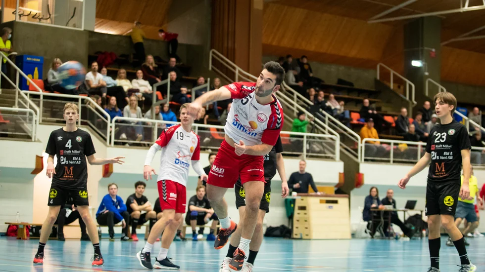  Arkivbild: Athanasios Karagias var nästbästa målskytt när VHF avslutade säsongen med flaggan i topp. I skrivande stund är VHF:s serie ännu inte avgjort men får man resultaten med sig kan laget sluta två i herrfyran.