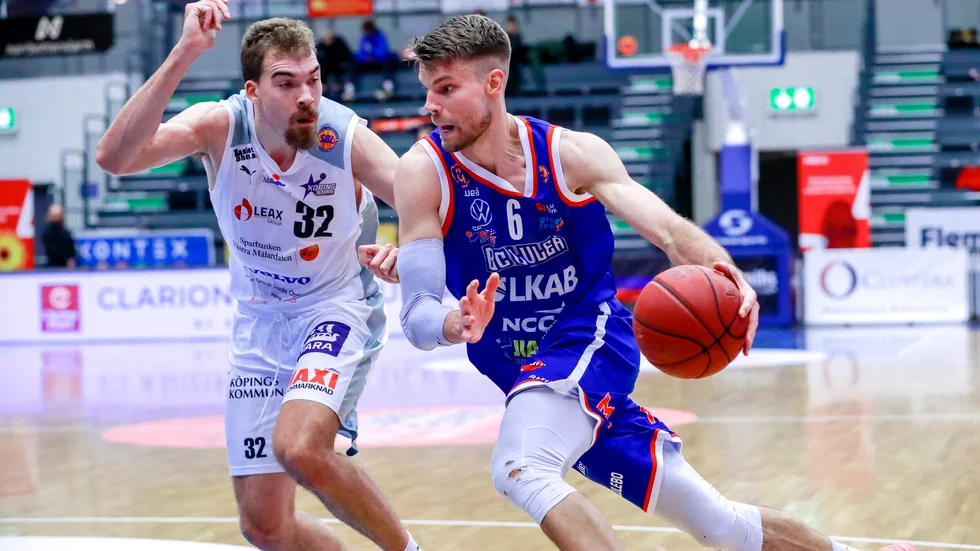 Andrew Smith bjöd på fyra tunga blockar när BC Luleå vann hemma mot Köping.