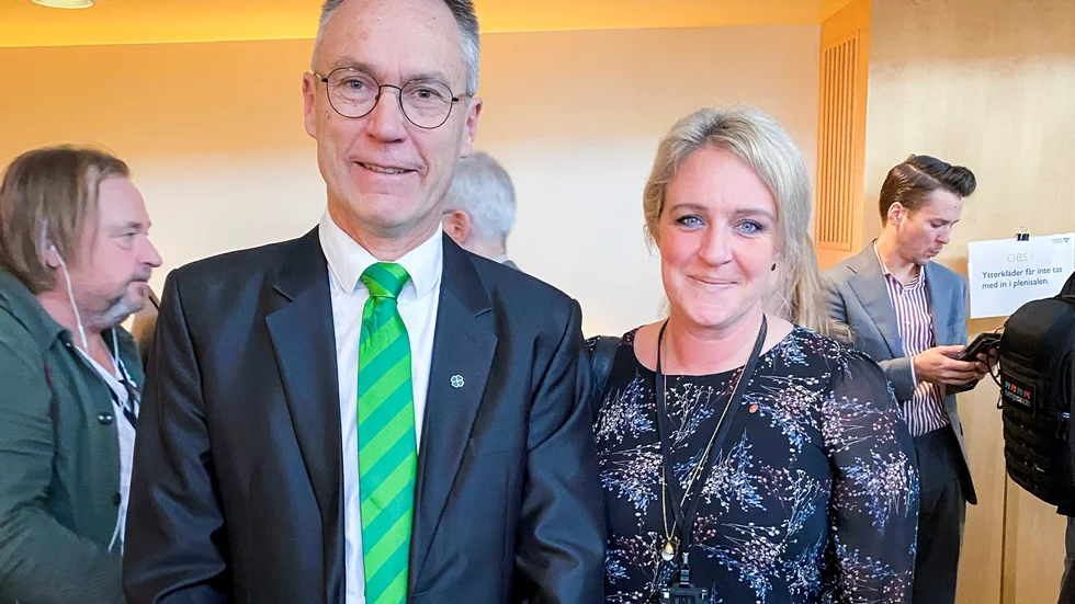 De gotländska riksdagsledamöterna Lars Thomsson (C) och Hanna Westerén (S) fick rösta denna historiska dag i Sveriges Riksdag när Magdalena Andersson valdes till Sveriges första kvinnliga statsminister.