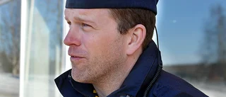 Ett dussin poliser deltog i insatsen