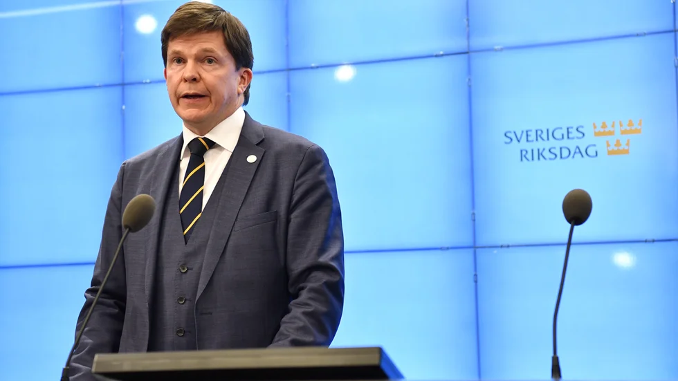 Tommy Fogelberg, V, anser att talman Andreas Norlén borde be Miljöpartiet om ursäkt för sina uttalanden.