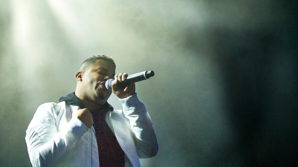 Sist ut. Erik Lundin fick äran att avsluta årets upplaga av Trästockfestivalen. Foto: Emilie Sjölund.