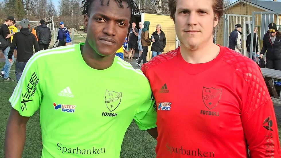 Målvakten Isac Lundqvist och målskytten Patricio Quinonez Gomez låg bakom Arvidsjaurs poäng. Foto: Mikael Marklund