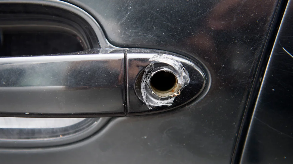 "Skulle man parkera alla de bilar som inte återfunnits under året på en lång rad skulle den bli ca 7,3 kilometer". Arkivbild.