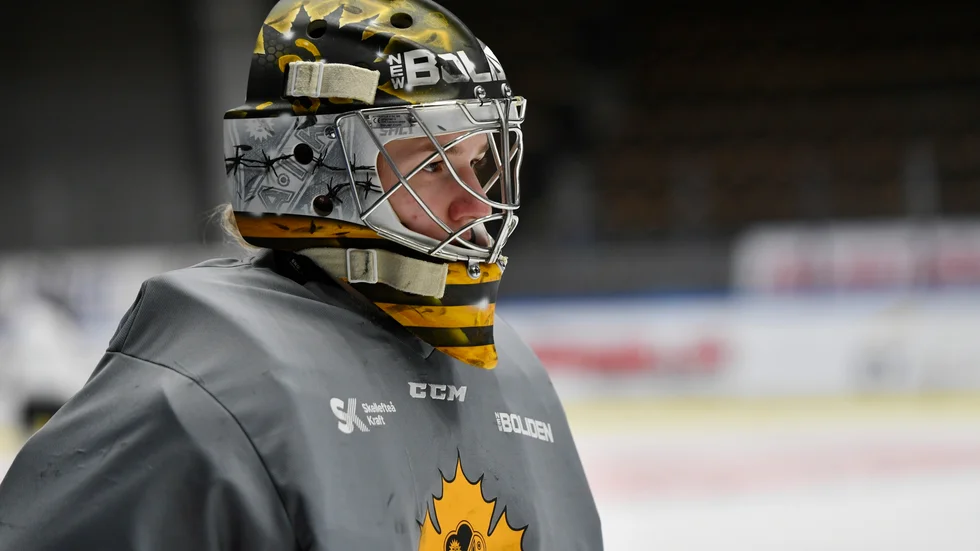 Skellefteå AIK Miranda Dahlgren får göra efterlängtad debut i Damkronorna.