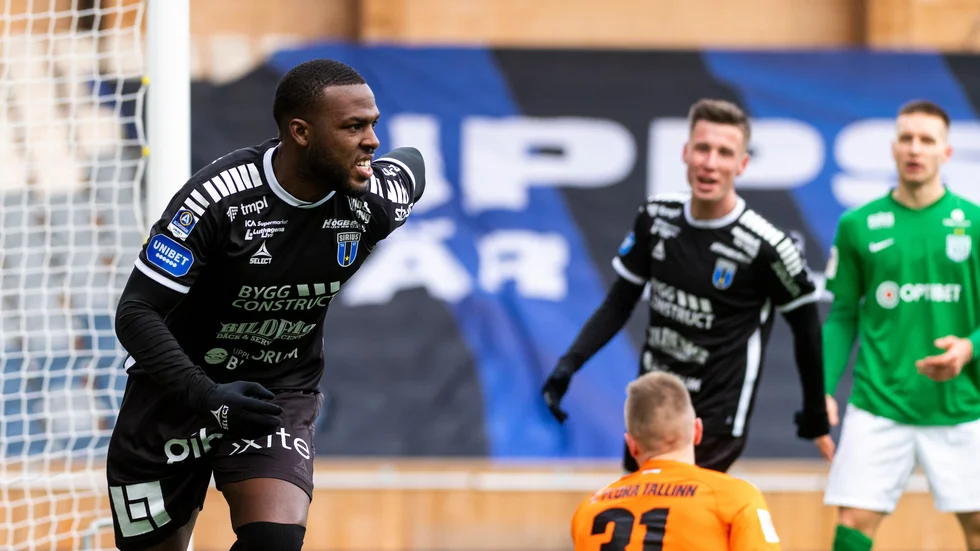 Christian Kouakou jublar efter sitt andra av fyra mål mot FC Flora. 