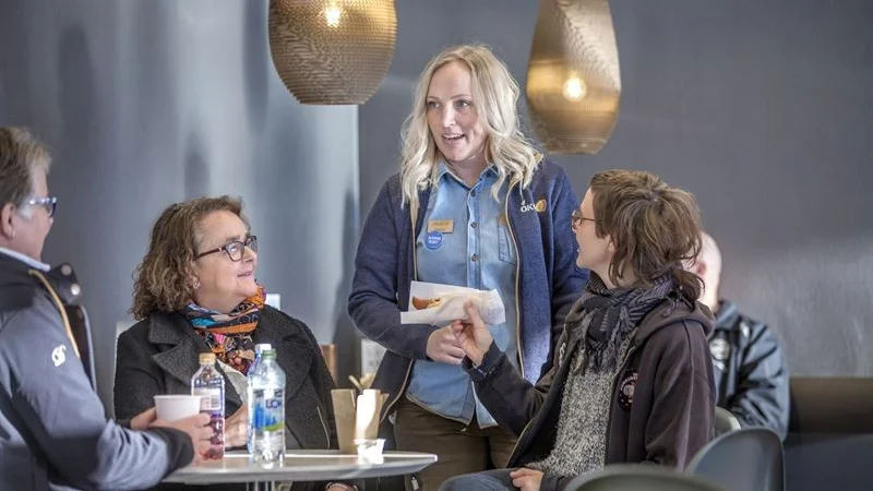 OK Västerbotten har idag fler än 92 000 medlemmar och driver 36 drivmedelsstationer runt om i Västerbotten.