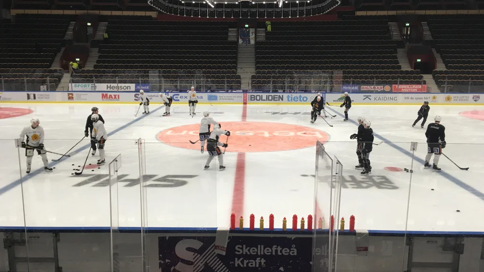 Skellefteå AIK tränar inför seriens två avslutande matcher, mot Växjö och Rögle på bortais.