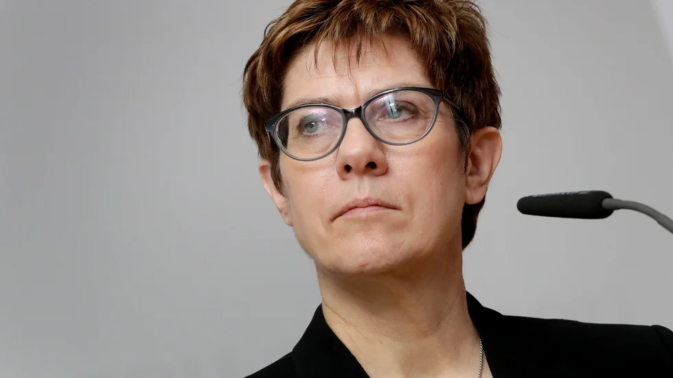Allt tyder på att Annegret Kramp-Karrenbauer från Saarland i sydvästra Tyskland tar över som kansler efter Angela Merkel.
